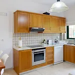 Athina's In Olive Grove شقة فاليراكي