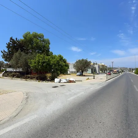 Athina's In Olive Grove Apartment