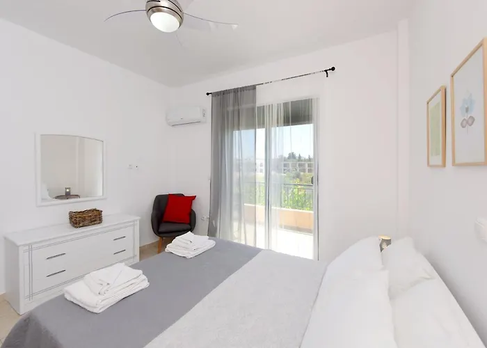 Athina's In Olive Grove Apartamento