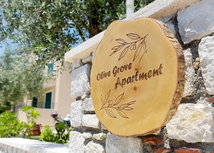 Lägenhet Athina's In Olive Grove Faliraki