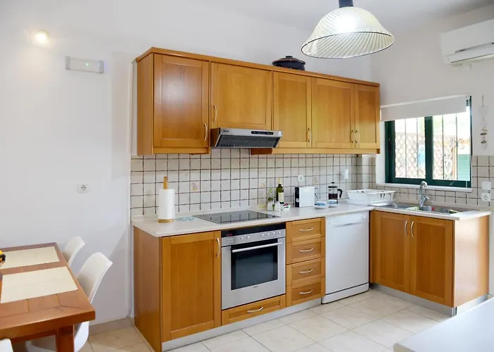Athina's In Olive Grove Apartamento Faliraki