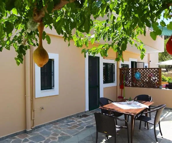 Athina's In Olive Grove Lägenhet