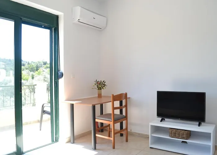 Athina's In Olive Grove Apartamento *